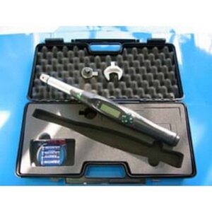 Digital torque wrench with display